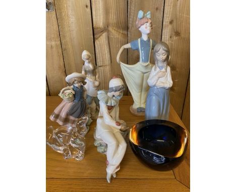 Collection of ceramics and glass to include Lladro, Nao and a VILLEROY &amp; BOCH glass cat