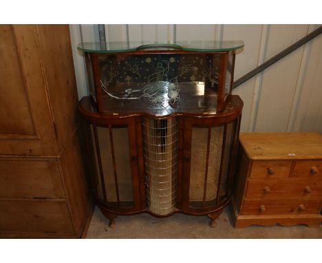 A walnut Art Deco design drinks cabinet 