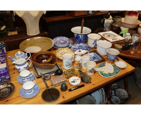 A collection of various decorative china to include Copeland Spode "Italian" pattern; a Wedgwood ironstone pattern jug; carve