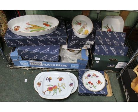 A good and extensive selection of unused Royal Worcester serving pieces, the majority retaining original packaging