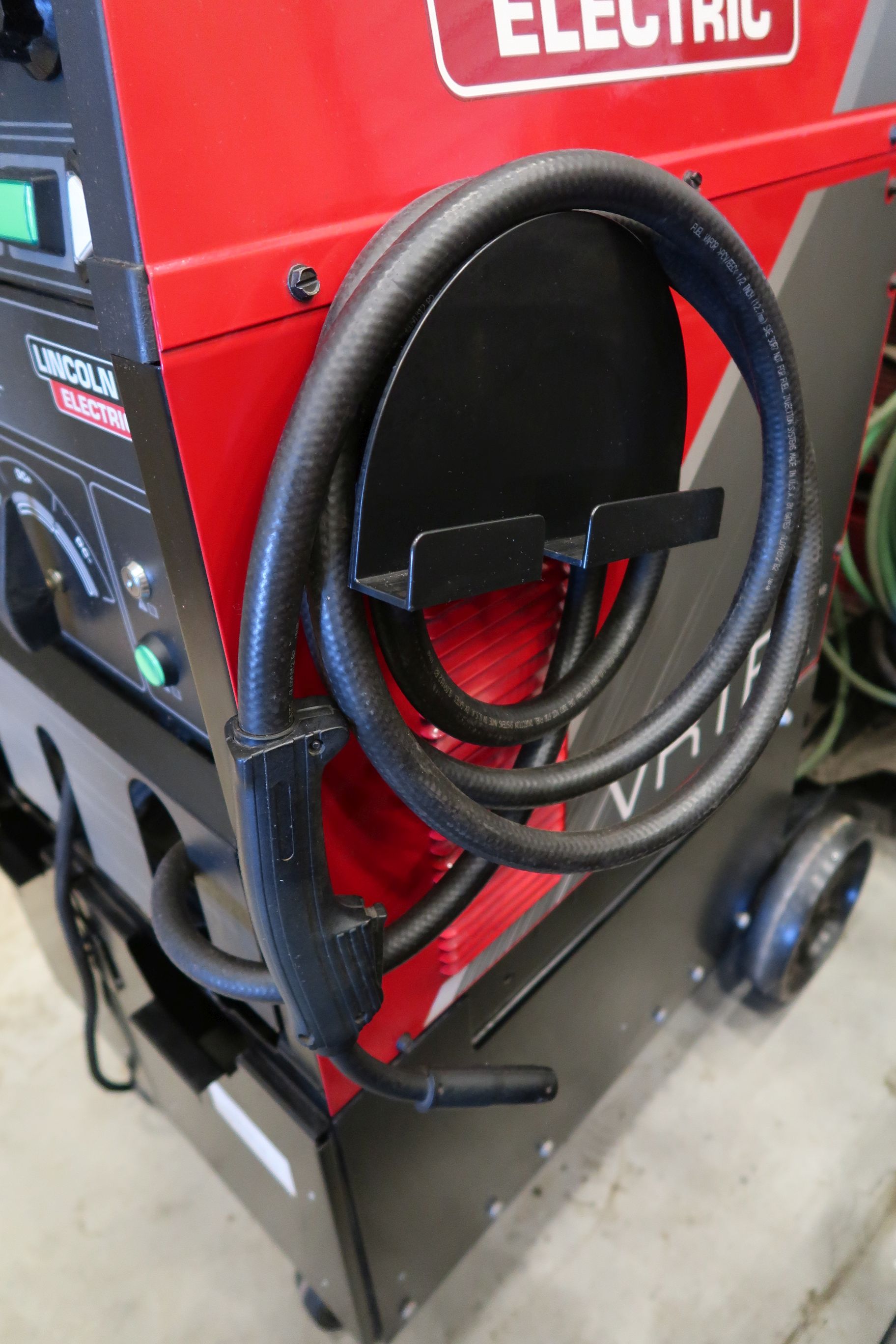 LINCOLN ELECTRIC VRTEX 360 VIRTUAL REALITY ARC WELDING TRAINING MACHINE