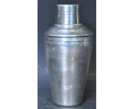 A mid 20th century retro vintage Bonzer Foursome stainless steel miniature cocktail shaker. Removable lid and filter. Marked 