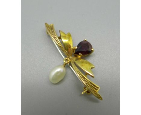 A 9ct gold, pearl and red stone brooch, 2.3g 