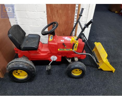CHILDRENS RIDE ON PEDAL TRACTOR 