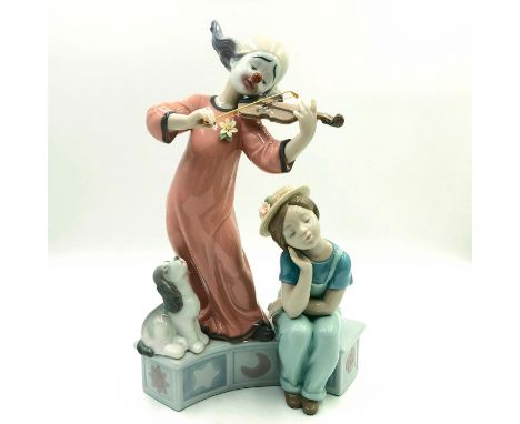 Clown playing a violin for a lady and a dog - Lladro number 01006900.MUSICA PARA UN SUENO (with box). Artist: Marco Antonio N