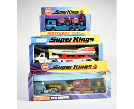 Matchbox SuperKings 1973/75, K-21 Tractor Transporter, 2 Traktoren lila, K-23 Low Ladder, blau, Hänger gold, Raupe rot, K-27 