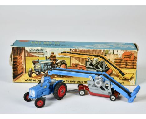 Corgi Toys, GS 47 Ford 5000 Super Major Tractor mit Fahrer, Z 2-3