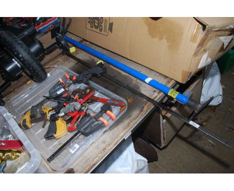 Miscellaneous items to include quick clamps, Stilsons, pipe cutter, long clamp, plasterboard jack.