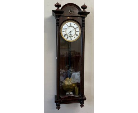 Single weight Vienna Wall Clock measuring 97cm h x 33cm w x 15cm d. Has key.Condition ReportGood condition. Untested. Missing