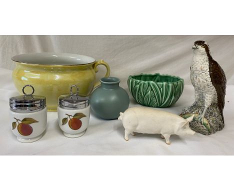 Collection of ceramics to include a Beswick pig, Osprey ceramic Beswick Beneagles whisky bottle modelled by D. Lyttleton 1977