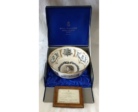 A limited edition 9 of 500 Royal Worcester Silver Wedding bowl with plinth to commemorate the Silver Wedding of HM The Queen 