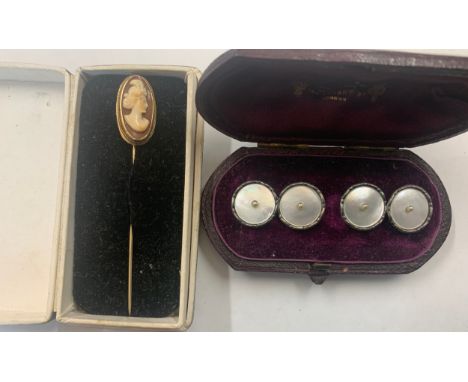 Boxed buttons, mother of pearl and seed pearl together with cameo pin.Condition ReportPin box a/f.