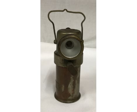 Cead Miner's Supply Co Ltd Lamp Type B.E.3, Barnsley 21cms h.Condition ReportUsed condition, surface rub and dent to top, han