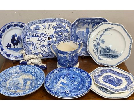 A quantity of 19th and 20thC blue and white ceramics to include drainer 33 cm, square dish, Copelands Spode Italian Auld Lang