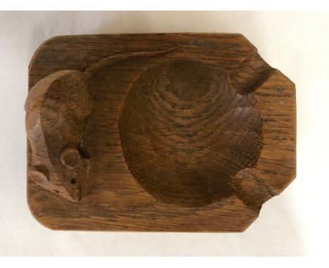 Robert Thompson of Kilburn 'Mouseman' oak ashtray, 10cm.Condition ReportSlight dirt grime.