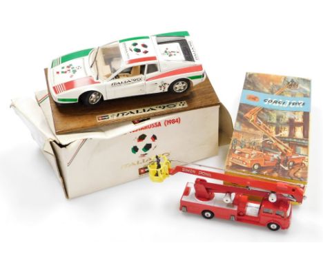 A Corgi toys Simon Snorkel Fire Engine, boxed and a Burago Italia 90 Ferrari Testarossa 1984 boxed. (2)