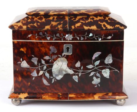AN EARLY 19TH CENTURY SILVER LINED&nbsp;TORTOISESHELL&nbsp; AND MOTHER OF PEARL INLAID PAGODA SHAPED TEA CADDY with hinged to