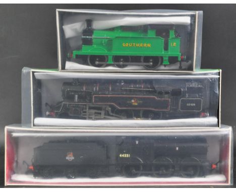 A collection of x3 reconditioned Hornby Dublo 00 gauge model railway trainset locomotive engines comprising; 31337 Southern R