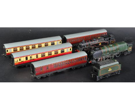 Two original vintage Hornby Dublo 00 gauge model railway trainset locomotive engines comprising EDL12 ' Duchess of Montrose '