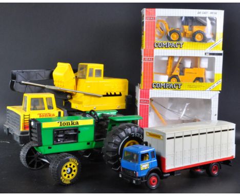 A collection of assorted Farming and Construction interest diecast (and other) model vehicles to include; x3 boxed Joal / Com