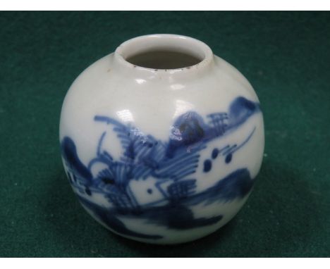 19th CENTURY SMALL CHINESE BLUE AND WHITE CERAMIC VASE, APPROXIMATELY 6cm HIGH 