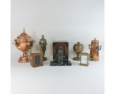 A collection of items to include a brass carriage clock, cased, a copper samovar, a pair of marble bookends, treen and other 