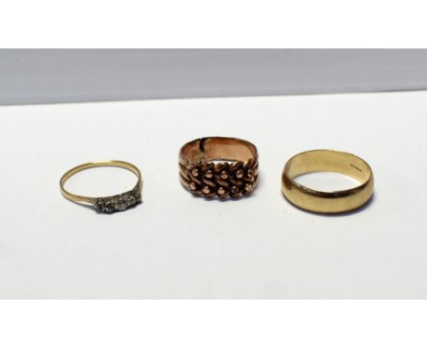 A 9ct rose gold ring (af), a 9ct gold wedding band, size R and a 9ct gold ring set with three small diamonds, approx combined