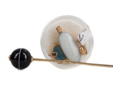 AGATE STICK PIN ,set with spherical banded agate, in fitted case, along with three yellow metal opal pendants (4)Opal pendant