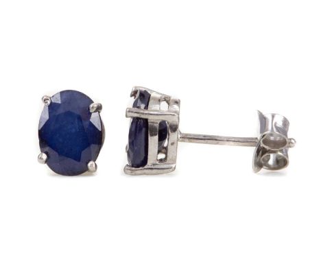 PAIR OF SAPPHIRE STUD EARRINGS,set with oval stones, in silver