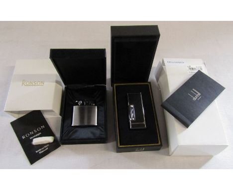 Boxed Dunhill Rollagas black resin D pattern lighter and a Ronson nostalgia lighter