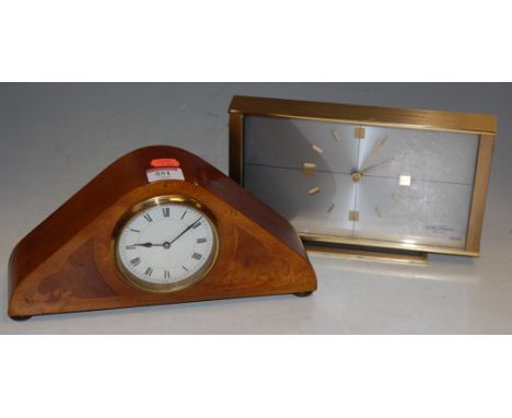 An Edwardian mahogany and satinwood inlaid cased mantel clock together with a Seth Thomas battery operated mantel clock (2)