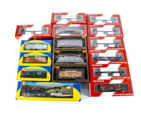 American HO Gauge Goods Wagons,  a boxed collection comprising Athearn 75400 Sothern Pacific crane &amp; tender, 74910 box ca