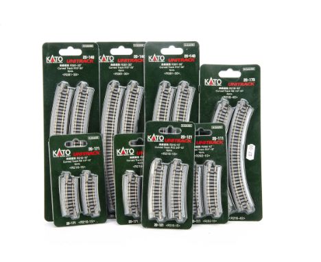 Large quantity of Kato N Gauge Unitrack in original bubble packs, curves - four per pack, 20-, 100 (2), 101 (1), 111 (3), 120