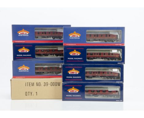 Bachmann 00 Gauge BR WR maroon Mk 1 Coaches, 39-000W 4-Coach Exclusive set for Model Rail, in individual boxes in set box, 39