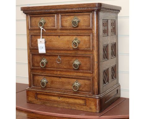 A miniature French commode W.43cm