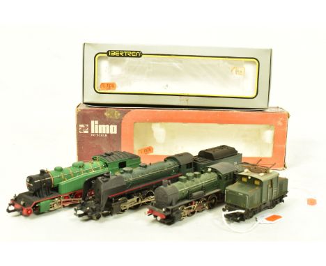 A BOXED LIMA HO GAUGE CLASS 141 LOCOMOTIVE AND TENDER, No.141 R 1097, S.N.C.F. green livery (3002L), with a boxed Ibertren HO