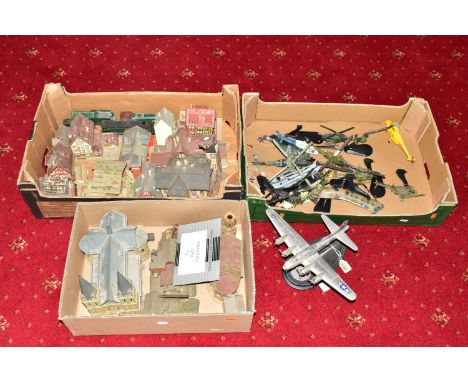 AN UNBOXED FRANKLIN MINT BOEING B-17G FLYING FORTRESS, 1:96 scale, with certificate of authenticity, swing tag and display st