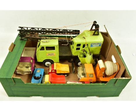 A TRAY OF UNBOXED CONSTRUCTION MODEL VEHICLES, to include a tin plate Marx Powerhouse Earth movers Mobile Crane Truck, playwo