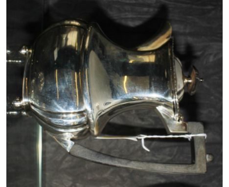 A silver coffee jug of wasted form on four ball feet by Maplin and Webb, Sheffield, 1928