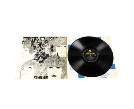 The Beatles, Revolver LP - UK First Press Stereo Release 1966 on Parlophone - PCS 7009. Garrod and Lofthouse Sleeve with Smal
