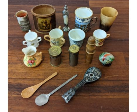 Mixed miniatures to include a horn shot glass, vintage coin dispensers, a Royal Worcester miniature jug, miniature guitar and