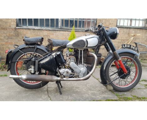 1951 Norton ES2, 490 cc. Registration number LRH 969. Frame number E4/ 33089. Engine number E4/33089. Introduced at the 1927 