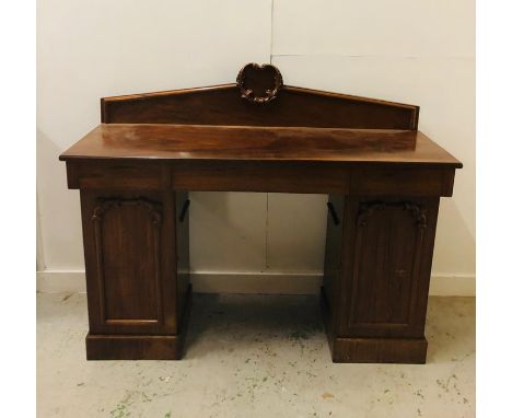 Console table with decorative back, Three top drawers and two under cupboards