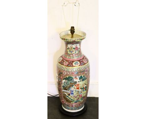 Chinese lamp. H: 78cm Diameter: 26cm (all approx.)