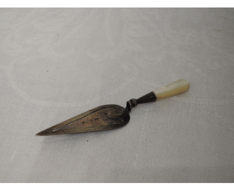 An Edwardian silver book mark of trowel form having mother of pearl handle, Birmingham 1903, Crisford &amp; Norris Ltd
