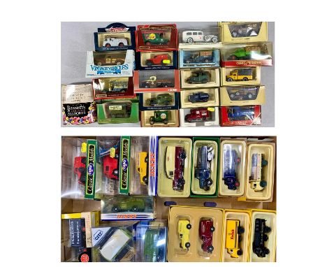 BOXED DIECAST SCALE MODEL VEHICLES VANGUARDS DINKY, CORGI etc, 35 piecesProvenance: private collection Denbighshire