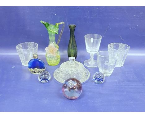 Collection of glassware, including an Edwardian vaseline-style glass ewer applied with a pink flower (22cm high), a green tin