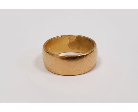 22ct gold wedding ring, plain broad band, 8.4g approx.