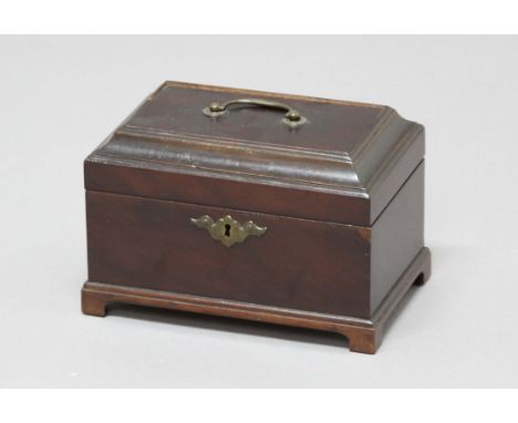 CHIPPENDALE STYLE MAHOGANY TEA CADDY, later 18th century, the sarcophagus top enclosing a three section interior, height 15cm