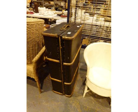 Large luggage trunk 